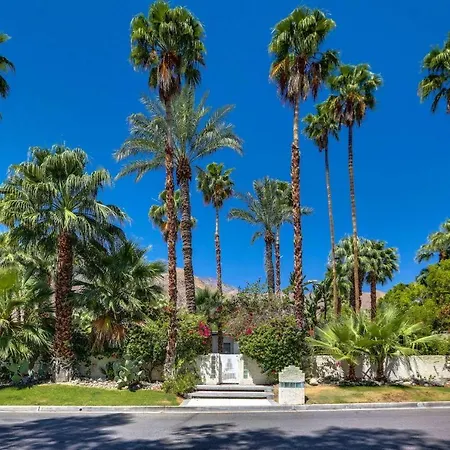 Palm Springs Life Villa
